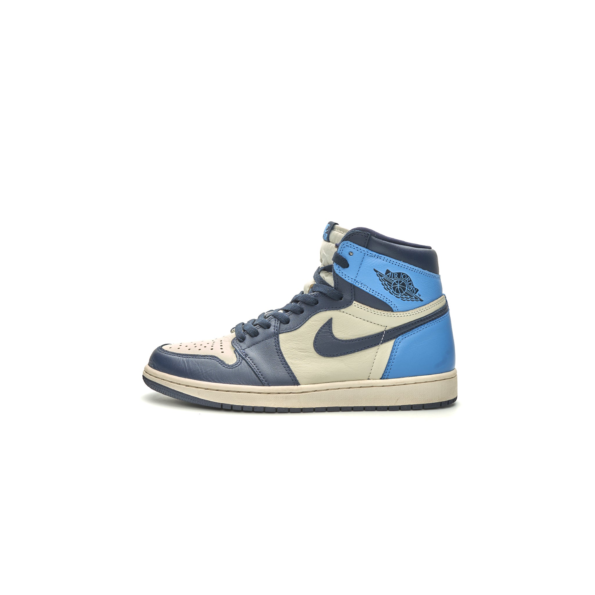 Obsidian Air Jordan Mid Lucide Jordan Mid 'Obsidian Blue Editorialist